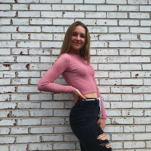 Meet your Posher, Brenna